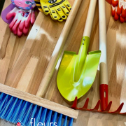 matériel de jardinage pour enfants